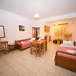 Hotell Angira Kamári