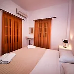 Hotell Angira 2*