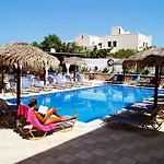 Hotell Angira 2*