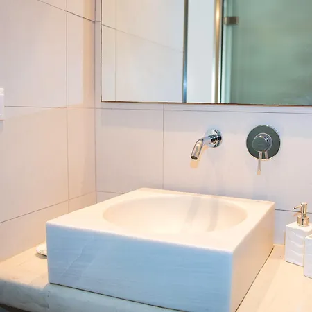 Angira Hotel Kamari (Santorini)
