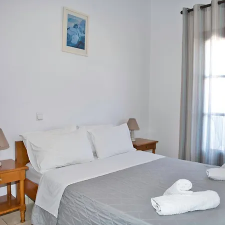 Angira Kamari (Santorini)