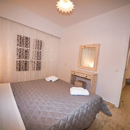 Отель Angira Камари