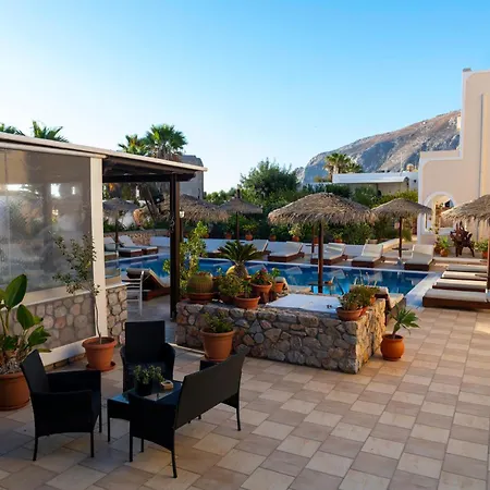 Hotel Angira 2*