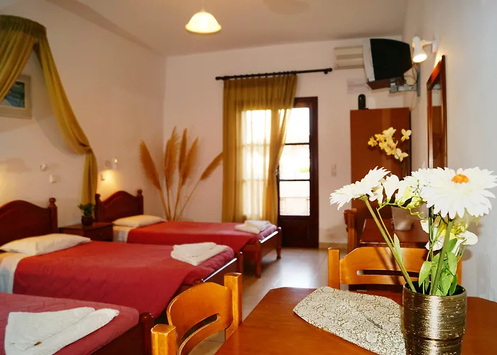 Angira 2* Kamari (Santorini)