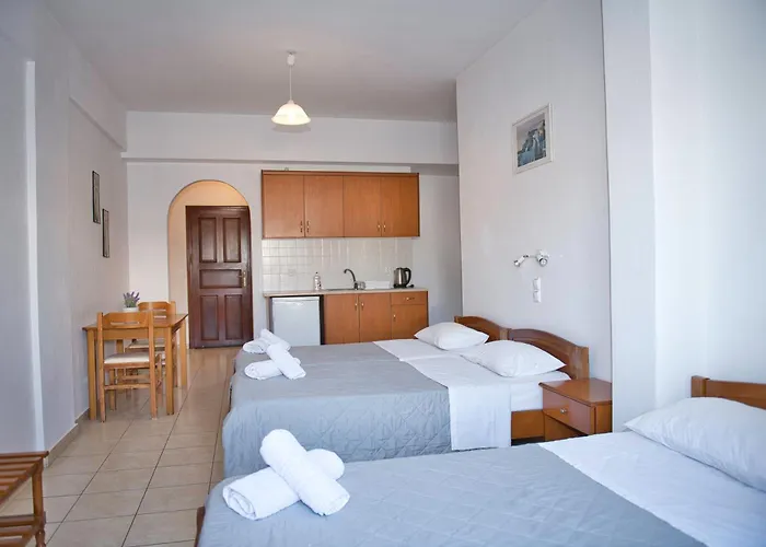 Angira Hotel Kamari (Santorini)