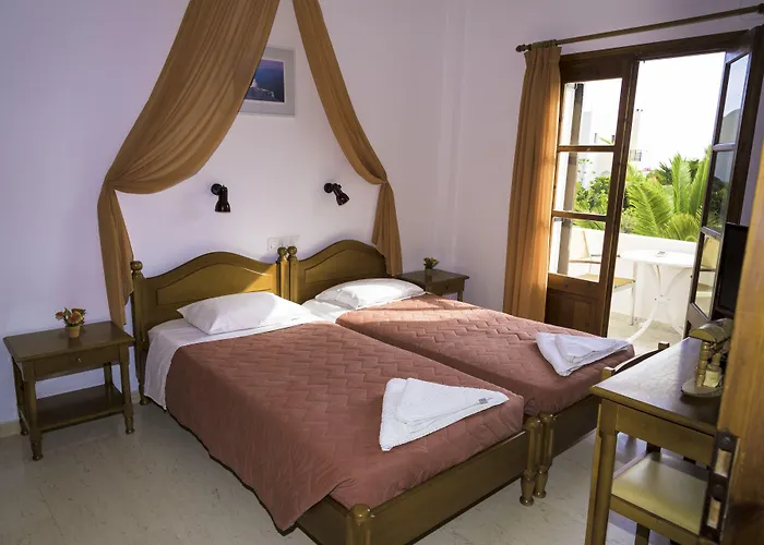 Angira Kamari (Santorini)