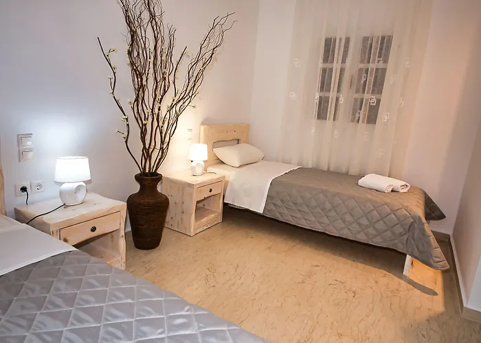 Angira 2* Kamari (Santorini)