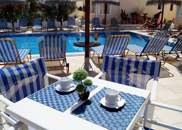 Angira 2* Kamari (Santorini)