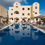 Hotel Angira 2*
