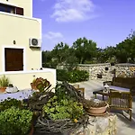Angira Hotel Kamari (Santorini)