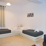 Hotel Angira 2*