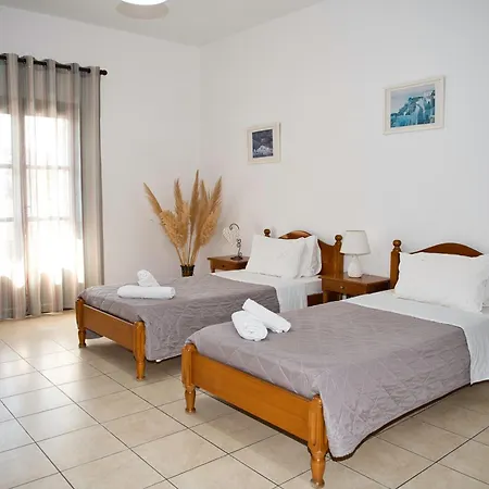 أنجيرا 2* Kamári