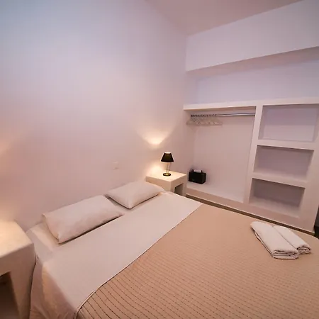 أنجيرا 2* Kamári