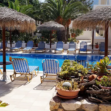 أنجيرا 2* Kamári